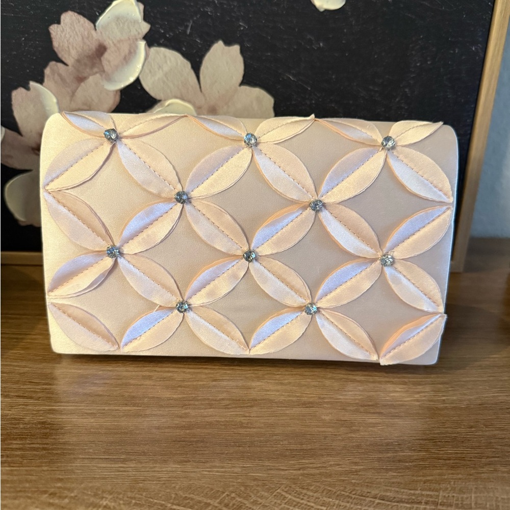 Kate Landry beige/pink Clutch